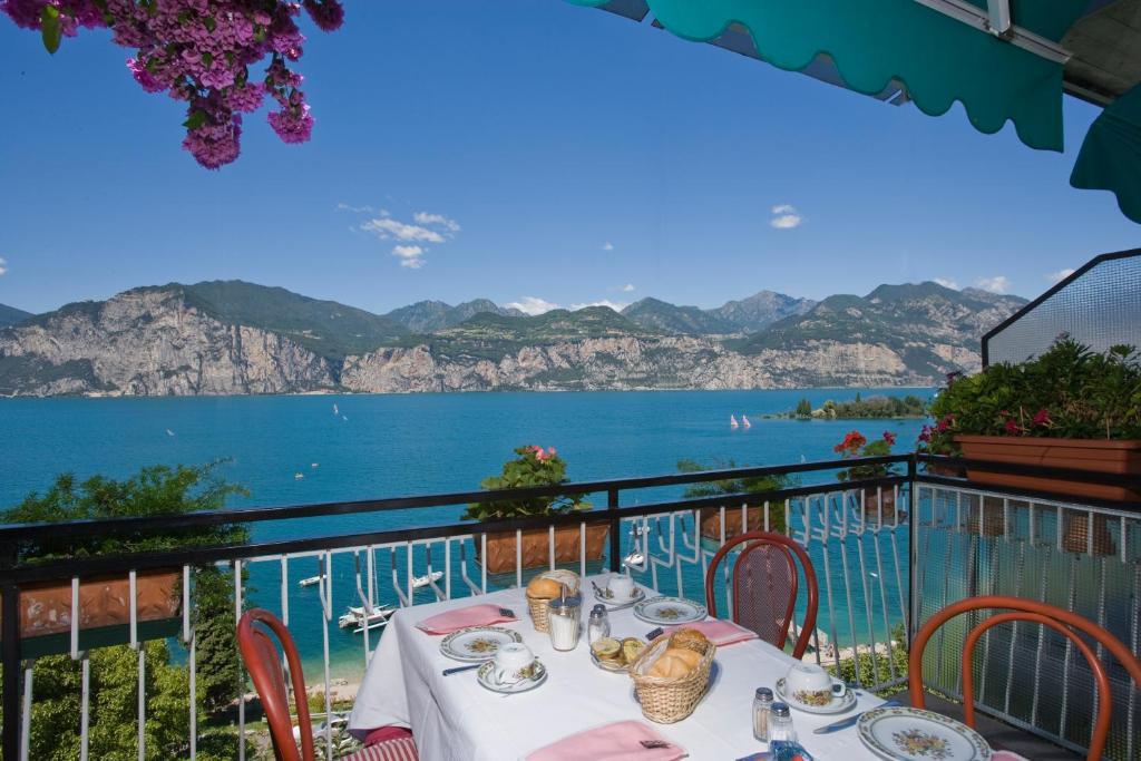 Casa Alessandra Malcesine Exterior photo